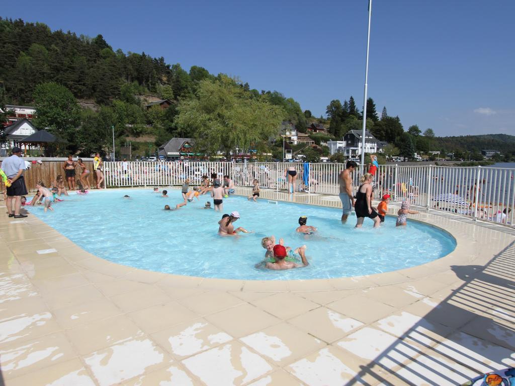 Les Chenets Villa Chambon-sur-Lac Exterior photo